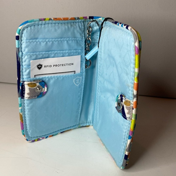Vera Bradley RFID Small Bifold Wallet, Sunny Medallion fabric New With Tags NWT - Picture 7 of 14
